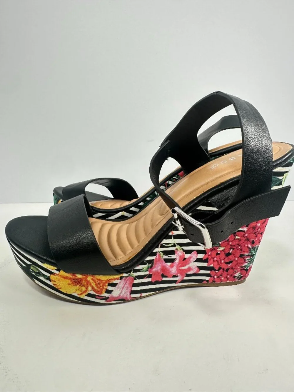 Bamboo Black/Colorful Flowers Platform Heels